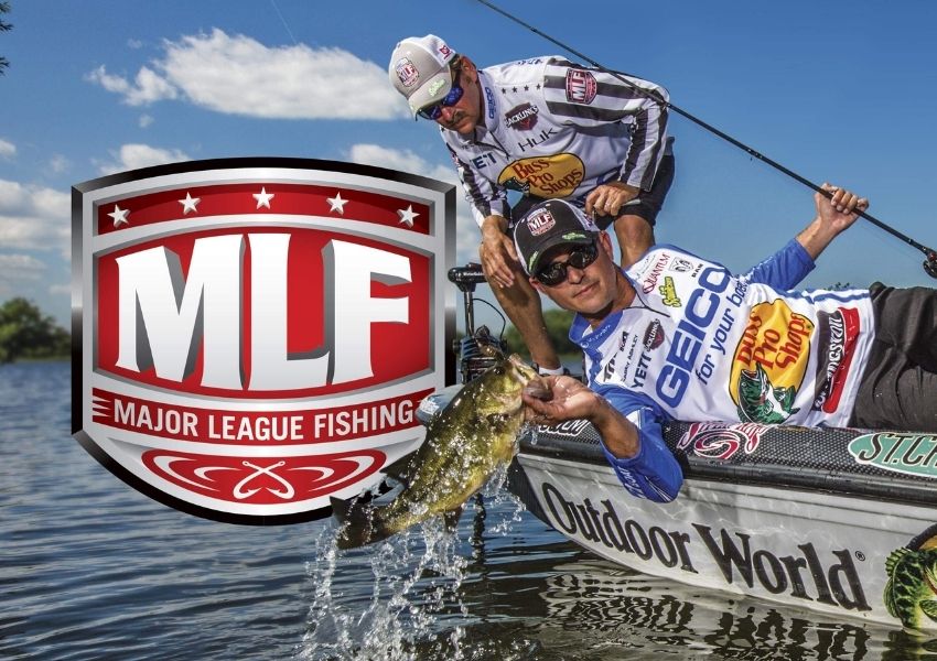 Why You Should Reel with Both Hands - Major League Fishing