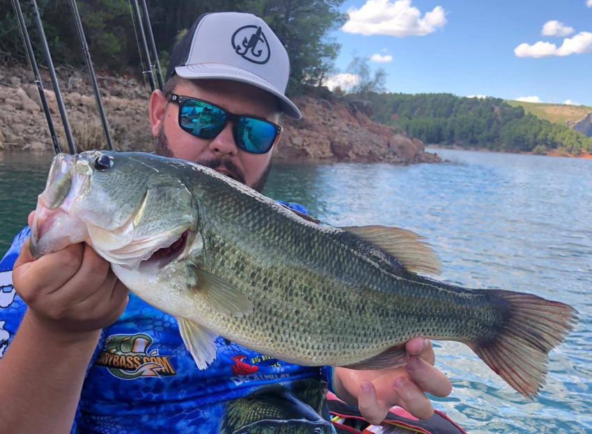 Rubén BassFishing